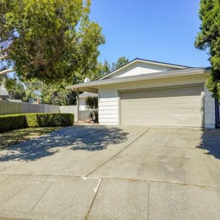 Buy this 4 bed house on 2337 Baldwin Ct in Fairfield, California