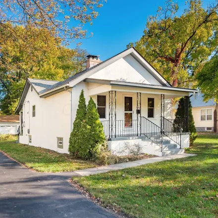 Buy this 2 bed house on 2596 Zollinger Road in Eastcleft, Upper Arlington