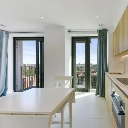 Image 2 - 126 Cavell Street, London, E1 2EE, United Kingdom - Apartment for rent