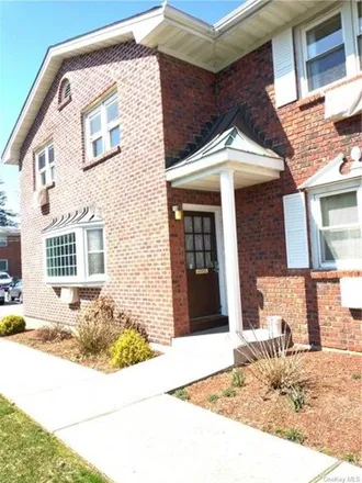 Buy this 1 bed condo on 22 1st Street in Nanuet, NY 10954