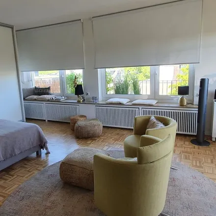 Rent this 2 bed apartment on Rellinghauser Straße 103 in 45128 Essen, Germany