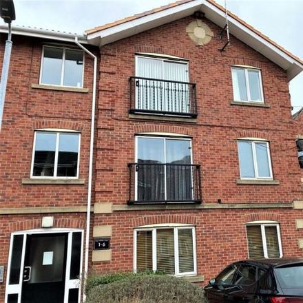Rent this 2 bed apartment on Lock Keepers Court in Hull, HU9 1NJ