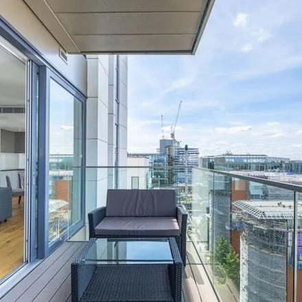 Rent this 3 bed apartment on Munkenbeck Building in 5 Hermitage Street, London