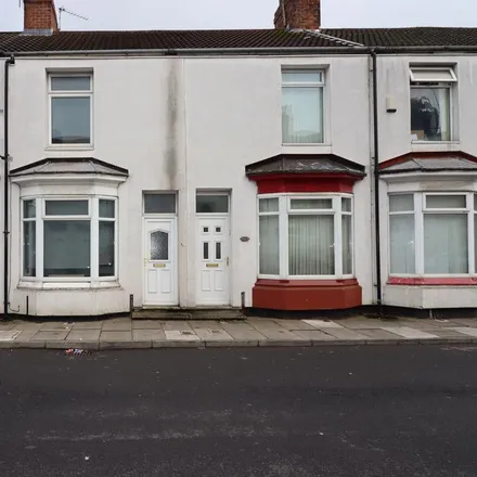 Rent this 4 bed townhouse on Longford Street in Middlesbrough, TS1 4QU