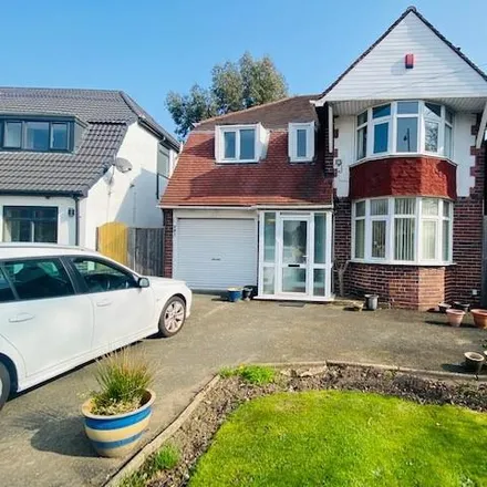 Rent this 4 bed house on 967 Chester Road in Tyburn, B24 0HQ