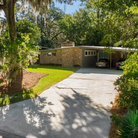 Buy this 3 bed house on 5545 Camelot Drive in Kensington Park, Savannah