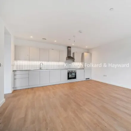 Rent this 2 bed apartment on Mizzen Street in London, IG11 7YP