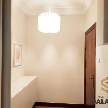 Rent this 4 bed apartment on Aita Donostia plaza in 48002 Bilbao, Spain