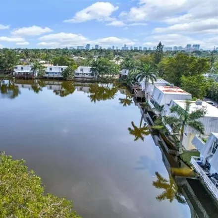 Image 3 - Azul at Kimberly Lakes, 4051 Northeast 13th Avenue, Coral Heights, Oakland Park, FL 33334, USA - Condo for rent