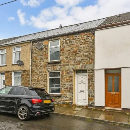 Rent this 2 bed townhouse on Glyncoli Road in Treorchy, CF42 6SB