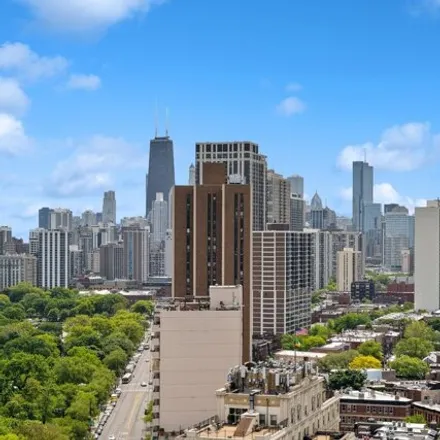 Image 3 - 2020 North Lincoln Park West, Chicago, IL 60614, USA - Condo for sale