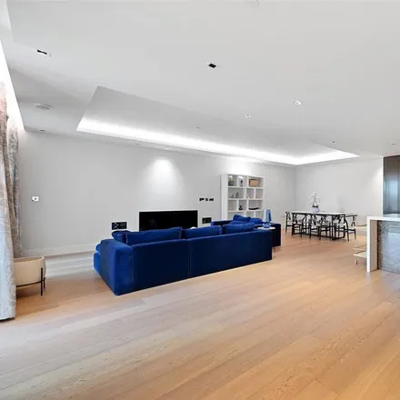 Image 2 - Thomas Earle House, Warwick Road, London, W8 6PL, United Kingdom - Apartment for rent