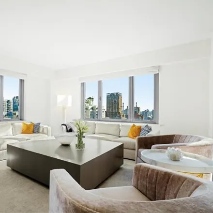 Buy this 3 bed condo on 200 East 62nd Street in New York, NY 10065