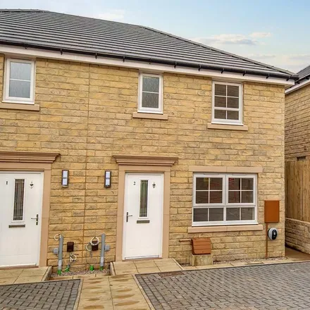 Rent this 3 bed duplex on Westminster Gardens in Bradford, BD14 6SN