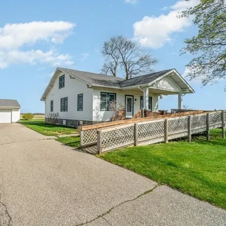 Image 2 - 1492 West Townline Road, Beaver Township, Williams Township, MI 48611, USA - House for sale