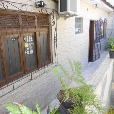 Buy this 3 bed house on Pizzaria Leve Pizza in Rua Padre Eloí, Acupe