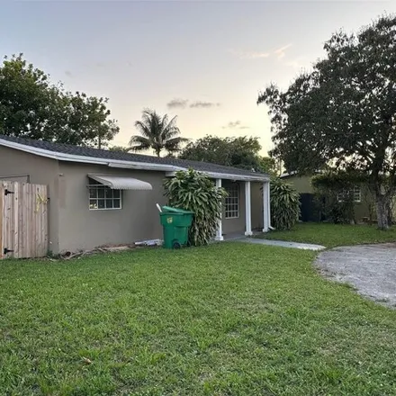 Image 5 - 5006 Northwest 16th Court, Lauderhill, FL 33313, USA - House for sale