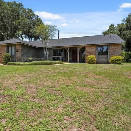 Buy this 3 bed house on 1 Pine Glen Drive in DeBary, FL 32713