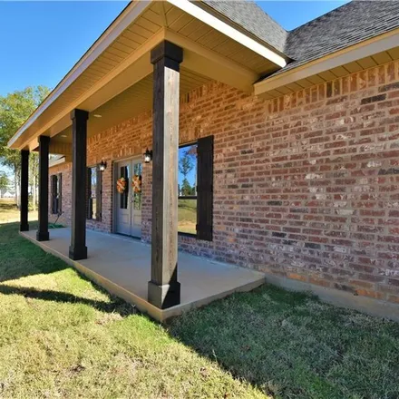 Image 2 - 411 North Pineville Street, Winnfield, LA 71483, USA - House for sale