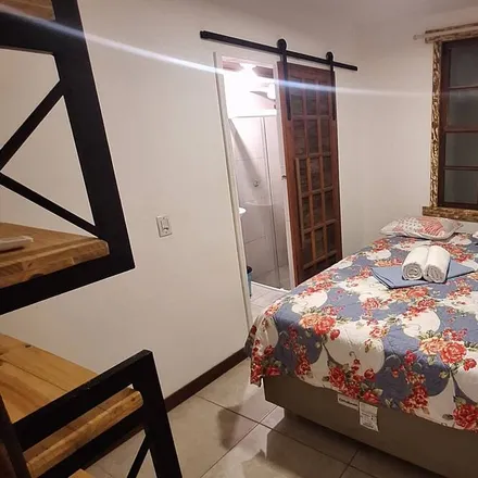 Rent this 2 bed house on Fit Play Fitness Brazil in Estrada da Cachoeirinha, COHAB