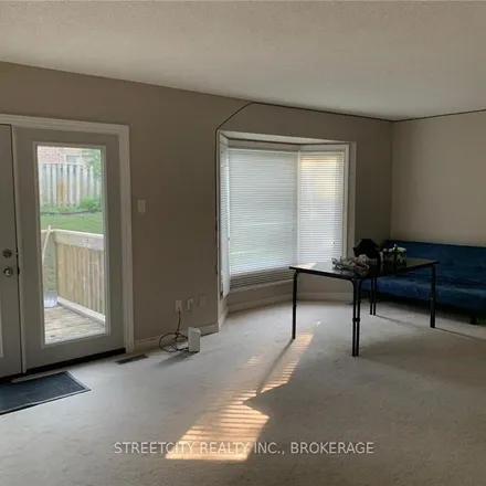 Image 5 - 38 Moraine Walk, London, ON N6G 0B1, Canada - Apartment for rent