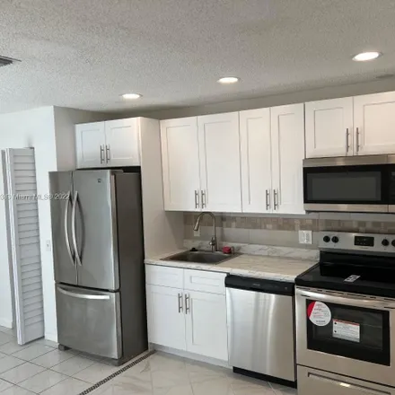 Buy this 3 bed condo on 11640 Northwest 39th Street in Coral Springs, FL 33065