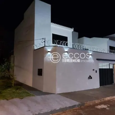 Buy this 2 bed house on Avenida Doutor João Patrus de Souza in Cidade Jardim, Uberlândia - MG