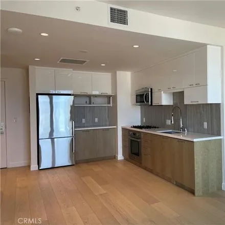 Image 4 - 400 S Broadway Apt 2304, Los Angeles, California, 90013 - Condo for sale