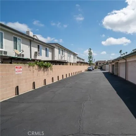 Image 3 - 25921 Oak Street, Harbor Hills, Lomita, CA 90717, USA - House for sale