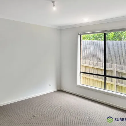 Rent this 3 bed apartment on Hawthory Road in Kilsyth VIC 3137, Australia