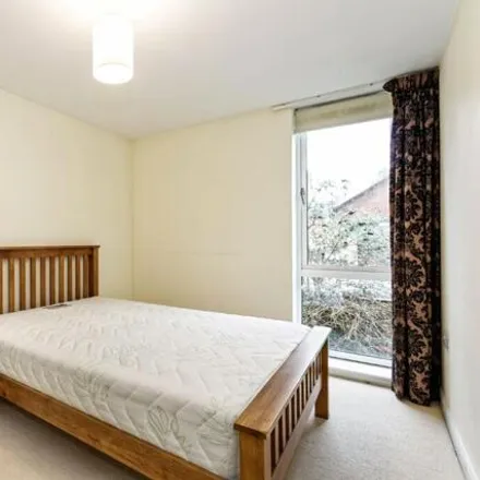 Image 2 - Guildford Centre, Martyr Road, Guildford, GU1 4LF, United Kingdom - Apartment for sale