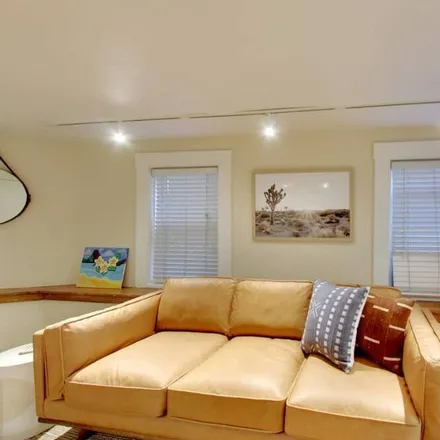 Rent this 1 bed apartment on Palo Alto