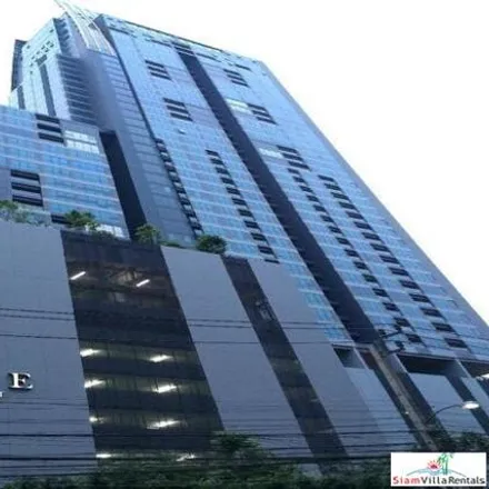 Rent this 1 bed apartment on Coffee Shop in Soi Sukhumvit 11, Asok