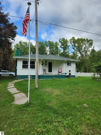 Buy this 2 bed house on 2671 Plainfield Road in Plainfield Township, MI 48739