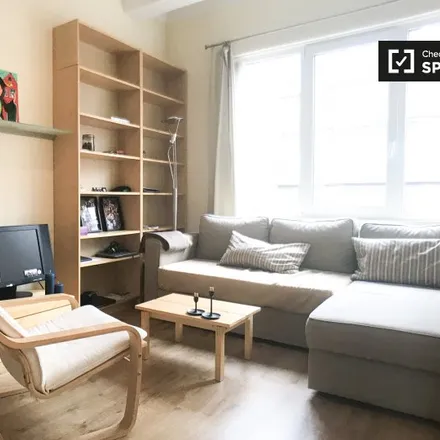Rent this studio apartment on Institut Saint-Joseph in Rue Félix Hap - Félix Hapstraat 14, 1040 Etterbeek