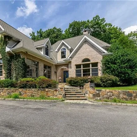 Rent this 4 bed house on 28 Wrights Mill Road in Armonk, North Castle