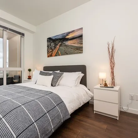 Image 8 - Fairfield, Victoria, BC V8W 0C6, Canada - Apartment for rent