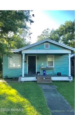 Buy this 2 bed house on 856 Rue Washington in St. Martinville, LA 70582