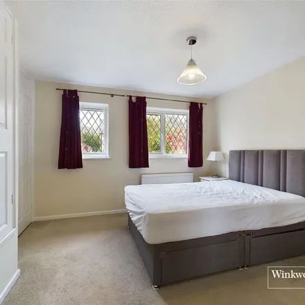 Image 7 - 12, 14, 16 The Willows, Reading, RG4 8BD, United Kingdom - Townhouse for rent