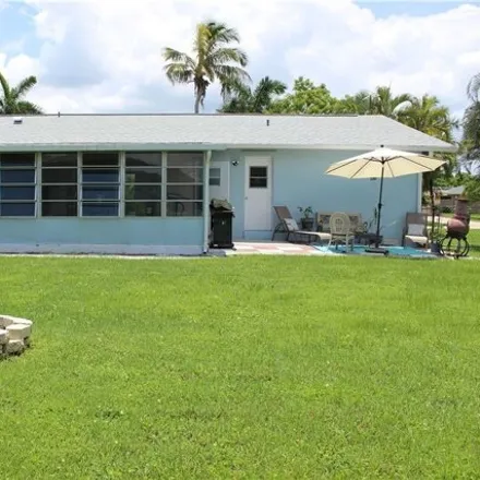 Image 6 - 1709 SE 19th Ln, Cape Coral, Florida, 33990 - House for sale