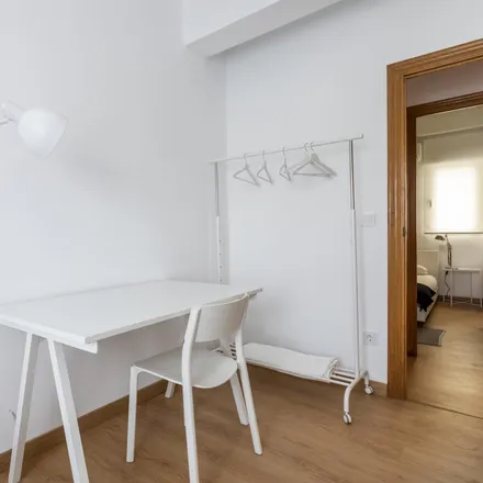 Image 8 - Carrer de Vilafermosa, 46005 Valencia, Spain - Apartment for rent