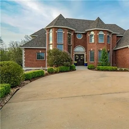 Buy this 6 bed house on Southeast Ryan Road in Blue Springs, MO 64014