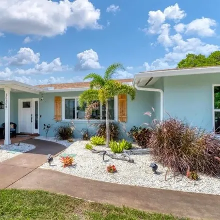 Buy this 3 bed house on 10308 Sandpiper Road West in Manatee County, FL 34209