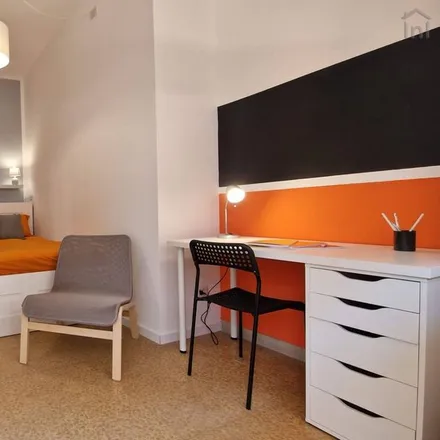 Rent this 6 bed room on Lungotevere di Pietra Papa