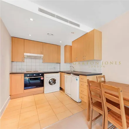 Image 4 - Warwick Building, 366 Queenstown Road, London, SW11 8PP, United Kingdom - Apartment for rent