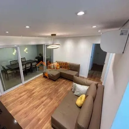 Rent this 3 bed apartment on Avenida Paulo Faccini in Jardim Paraventi, Guarulhos - SP