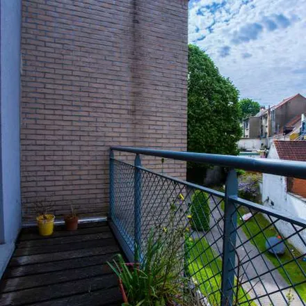 Image 1 - Rue Louis Hap - Louis Hapstraat 8, 1040 Etterbeek, Belgium - Apartment for rent
