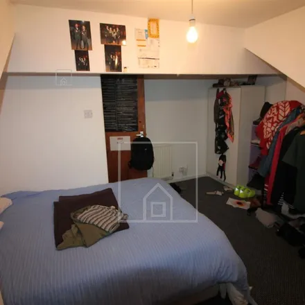 Image 5 - Archway Properties, Brudenell Grove, Leeds, LS6 1HR, United Kingdom - Apartment for rent