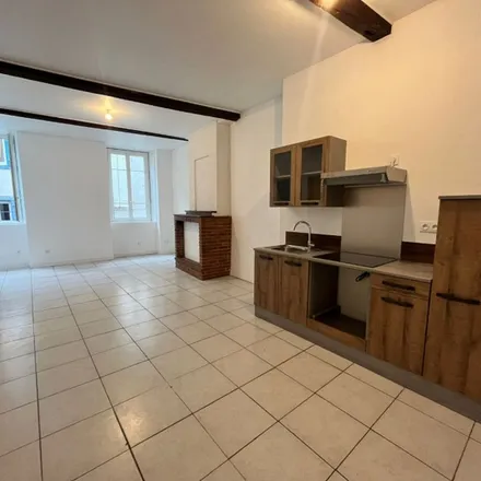 Rent this 3 bed apartment on Église Notre-Dame-de-la-Daurade in Porte d'Espagne, 09400 Tarascon-sur-Ariège