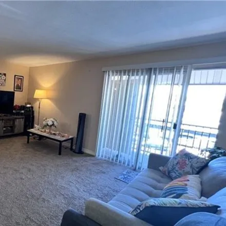 Image 2 - 4987 Indian River Drive, Spring Valley, NV 89103, USA - Condo for sale